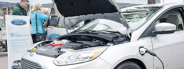 Los coches eléctricos no pagarán peajes en Cataluña