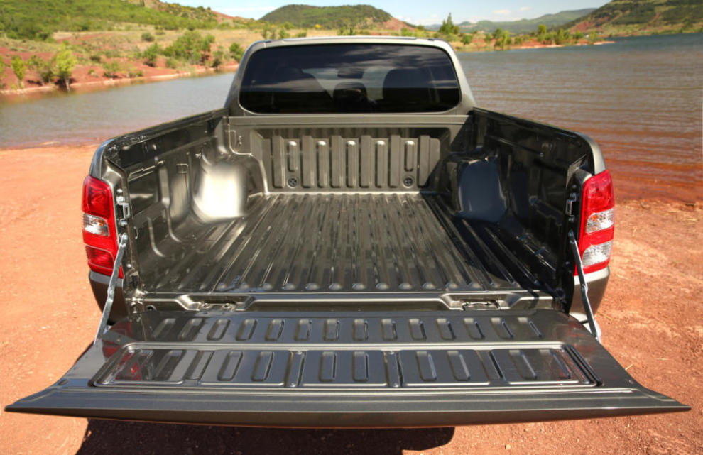 Mitsubishi L200 caja de carga