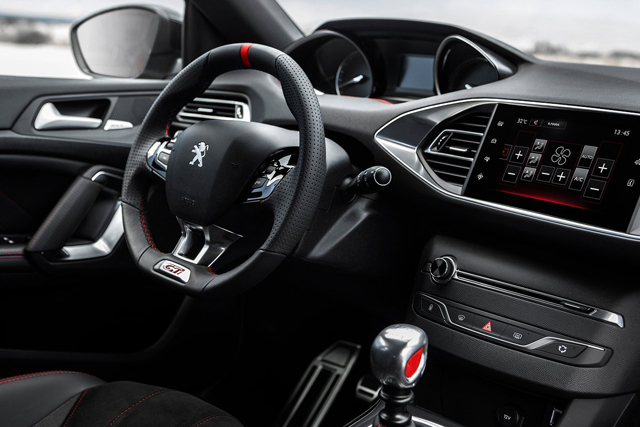 Peugeot 308 GTi, interior