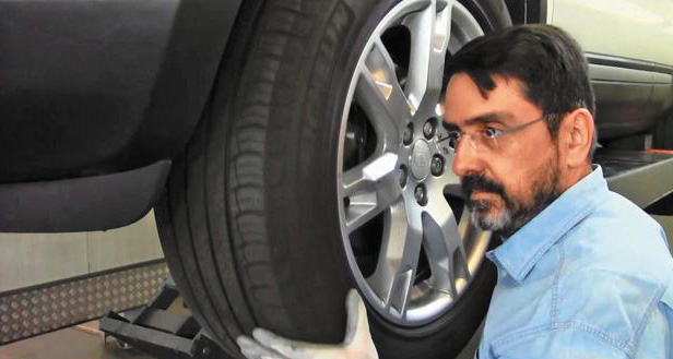 Revisa la mecánica de tu coche...¡en 15 minutos!