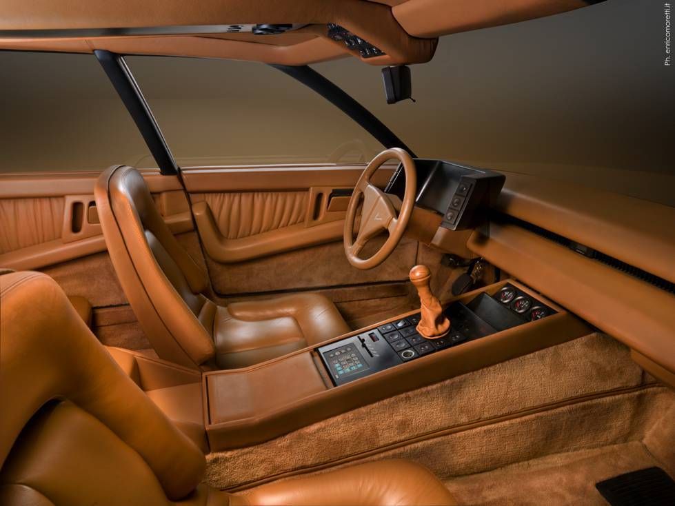 Ferarri Pinin, interior