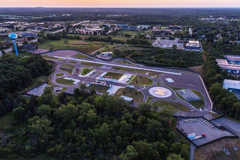 Mcity, la ciudad de los coches autónomos