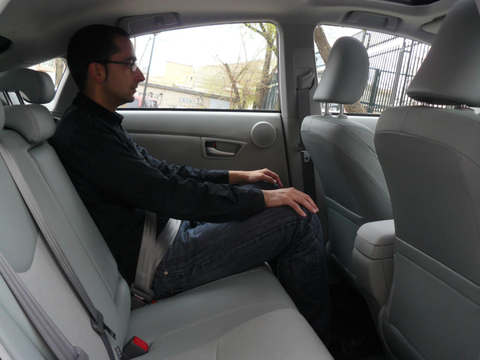 Asienbtos traseros toyota Prius 2015