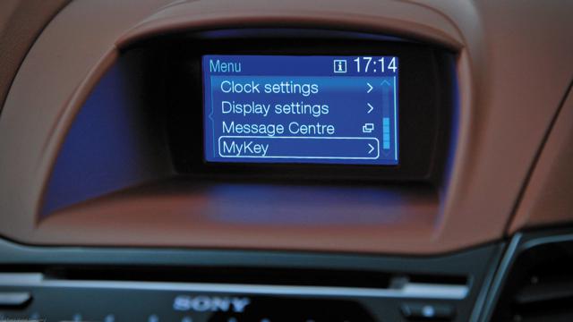 ¿Qué hacen las llaves de las distintas marcas de coches?