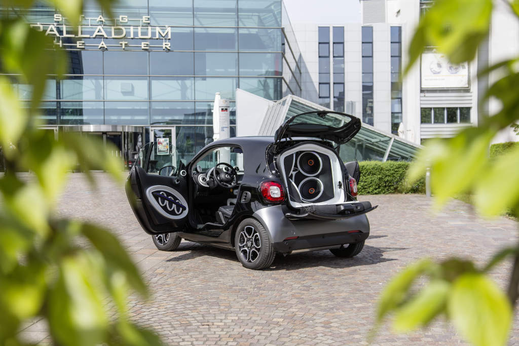 Smart ForTwo y JBL