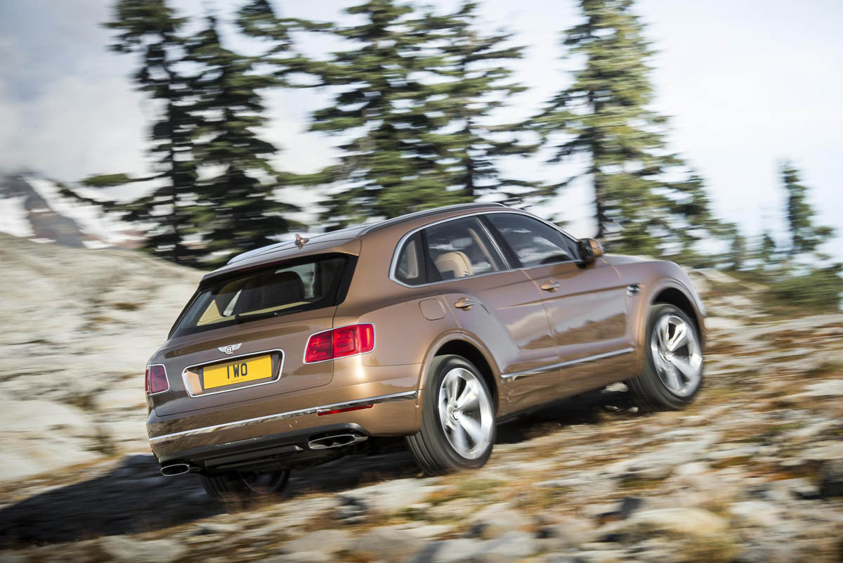 Bentley Bentayga, trasera