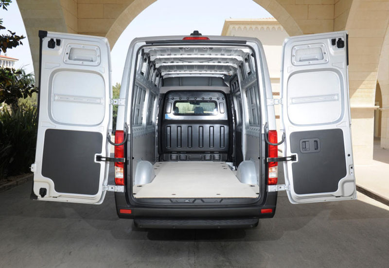 hyundai H350, trasera