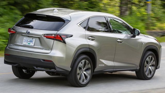 Trasera Lexus NX300h