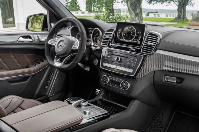 Interior Mercedes-Benz GLS 2016