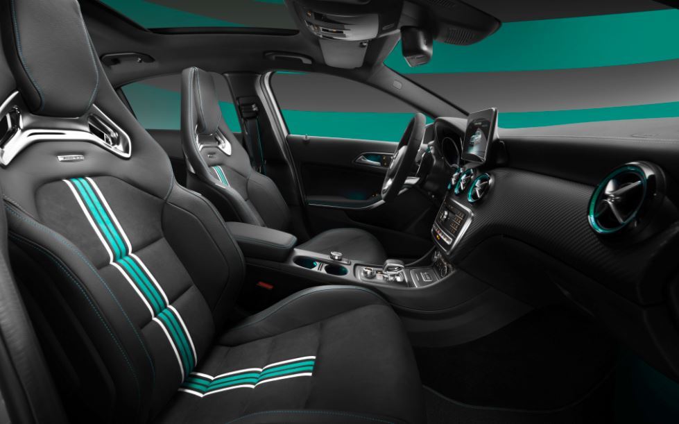 Interior Mercedes-Benz-AMG A 45 4Matic World Champion Edition