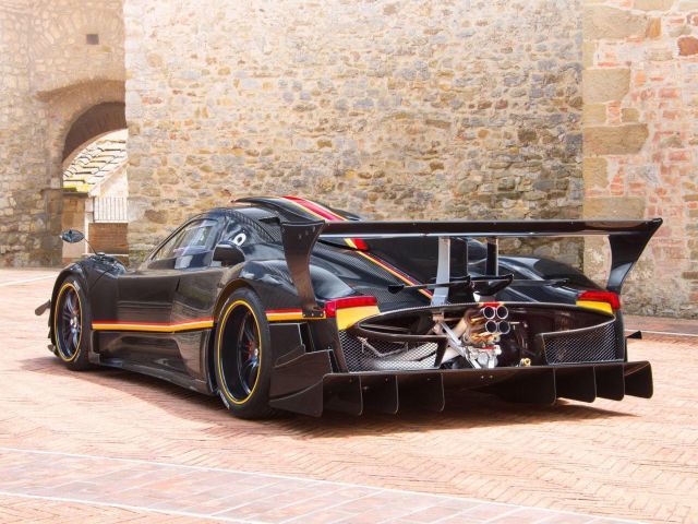 Trasera Pagani Zonda Revolucion