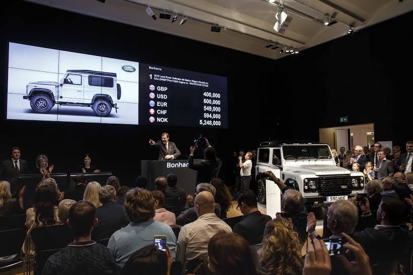 Land Rover Defender subasta 2.000.000