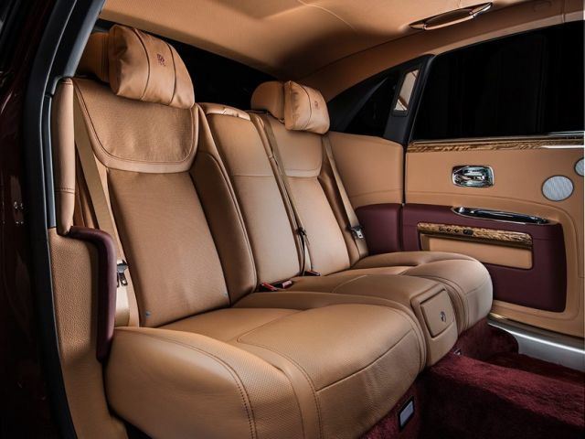 Asientos traseros Rolls-Royce Ghost Diamond Red