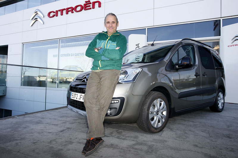 Joan Quintana, de El Filo de lo Imposible, con el Citroën Berlingo 2016