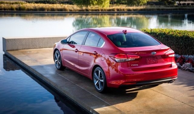 Trasera Kia Forte 2017