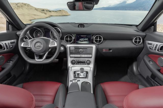 Interior Mercedes-Benz SLC 2016