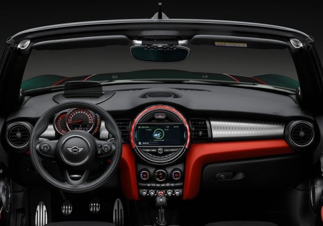 Interior Mini John Cooper Works Cabrio