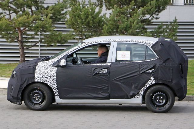 Lateral Kia Picanto 2017