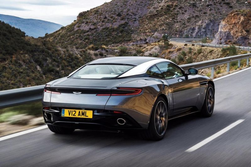 Trasera Aston Martin DB11