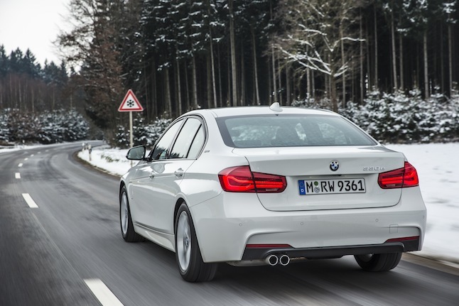 BMW 330e 2016