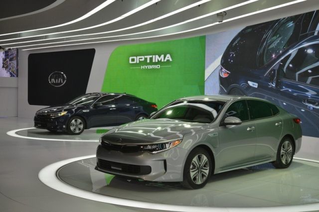 Kia Optima híbrido e híbrido enchufable