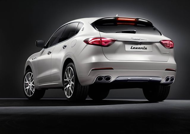 Trasera Maserati Levante