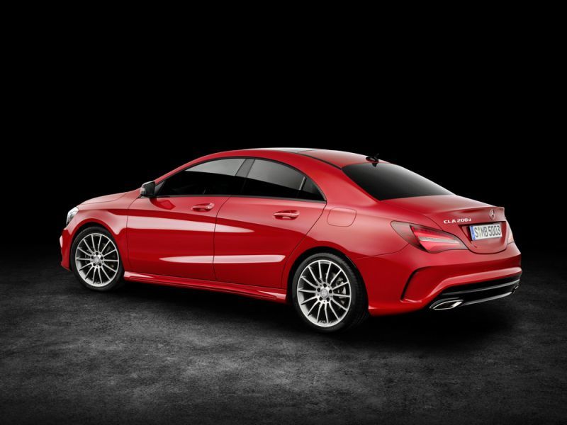 Trasera Mercedes-Benz CLA 2016