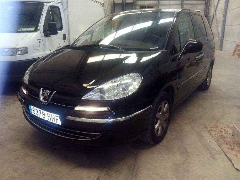 Peugeot 807