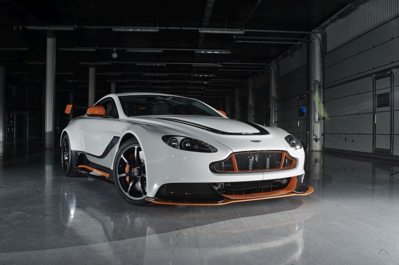 Aston Martin Vantage GT12