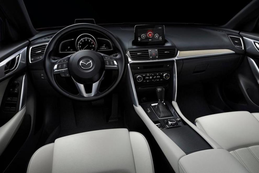 Interior Mazda CX-4