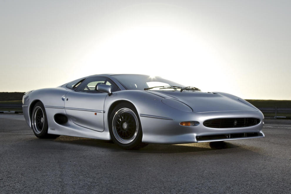 Jaguar XJ 200 by Pininfarina