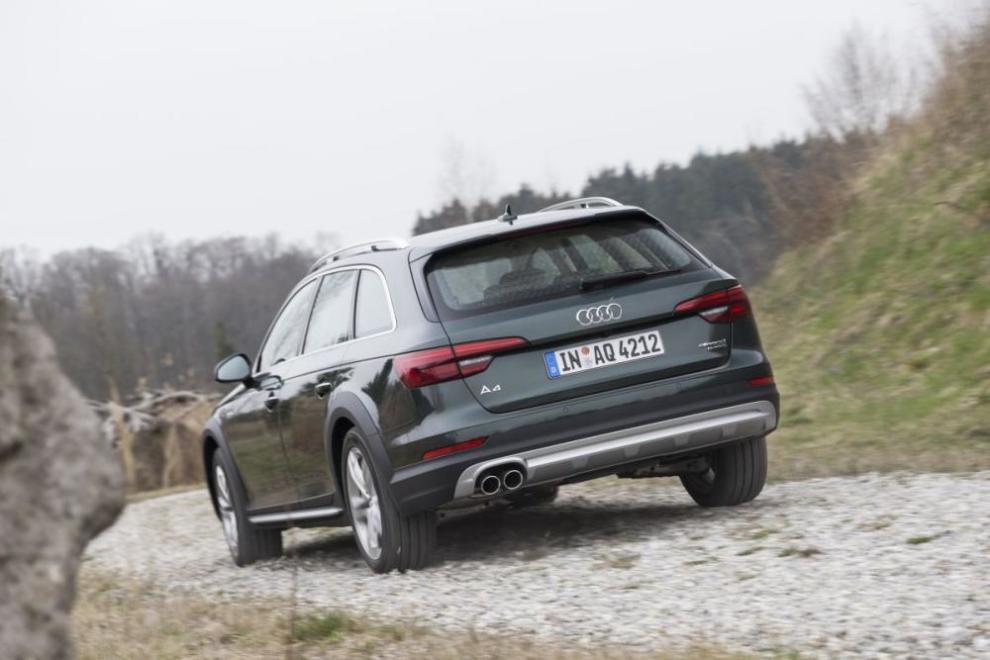 Trasera Audi A4 Allroad 2016