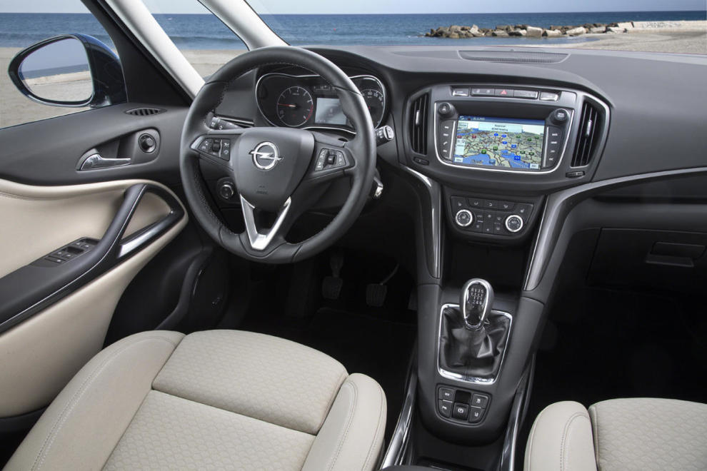 Salpicadero Opel Zafira 2016