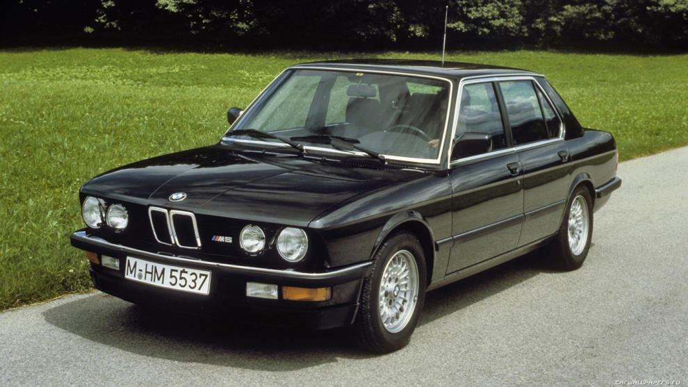 BMW M5 E28