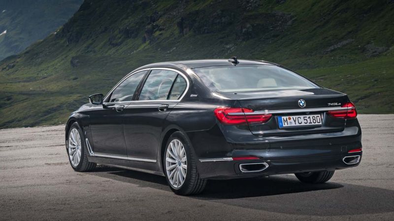 Trasera BMW 740e iPerformance