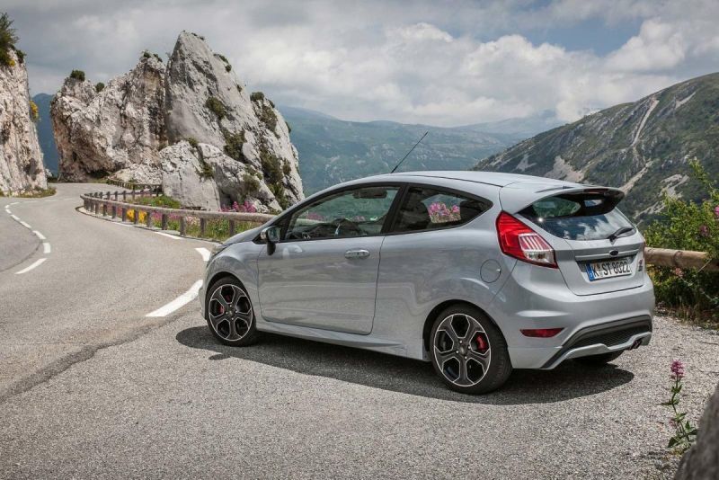 Trasera Ford Fiesta ST200
