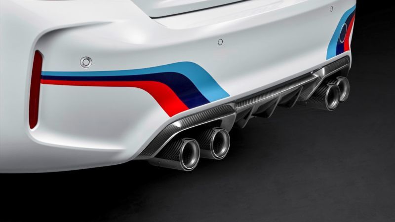 Difusor y escapes BMW M Performance