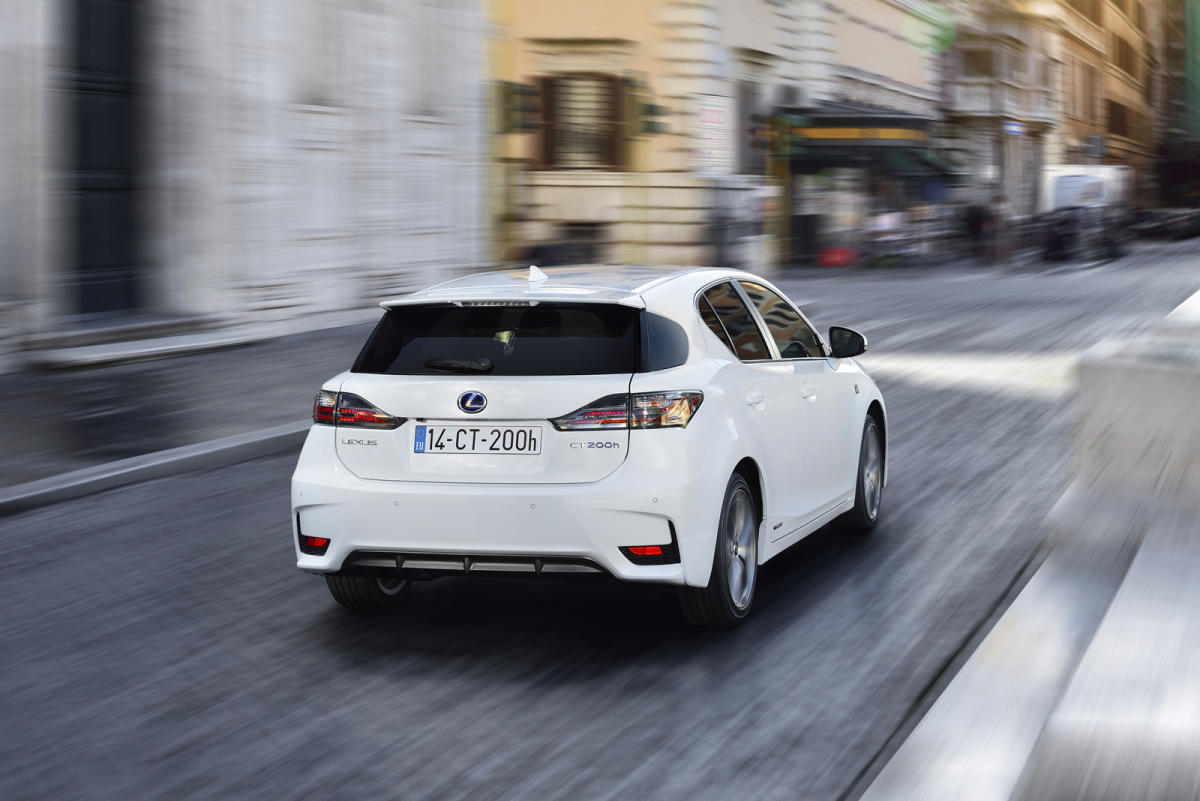 Lexus CT200h