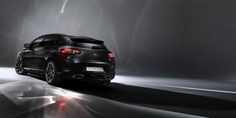 Trasera DS 5 Commande Spéciale