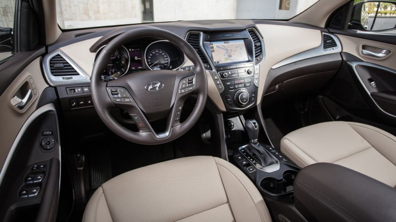 Interior Hyundai Grand Santa Fe 2017