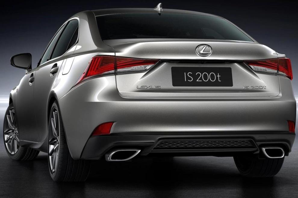 Trasera Lexus IS 2017