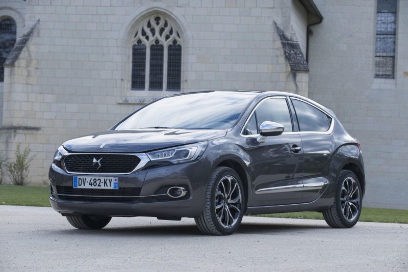 DS 4