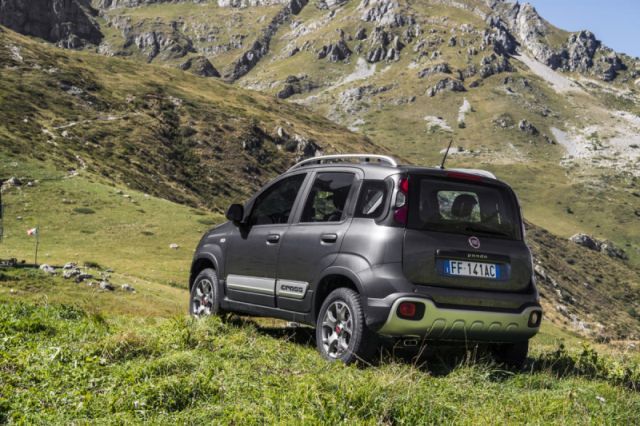 Trasera Fiat Panda Cross 2017