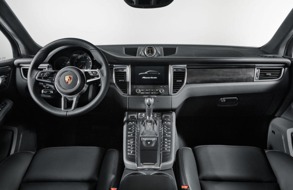 Interior Porsche Macan Turbo Performance Package