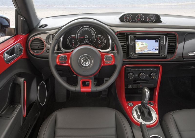 Interior Volkswagen Beetle 2017