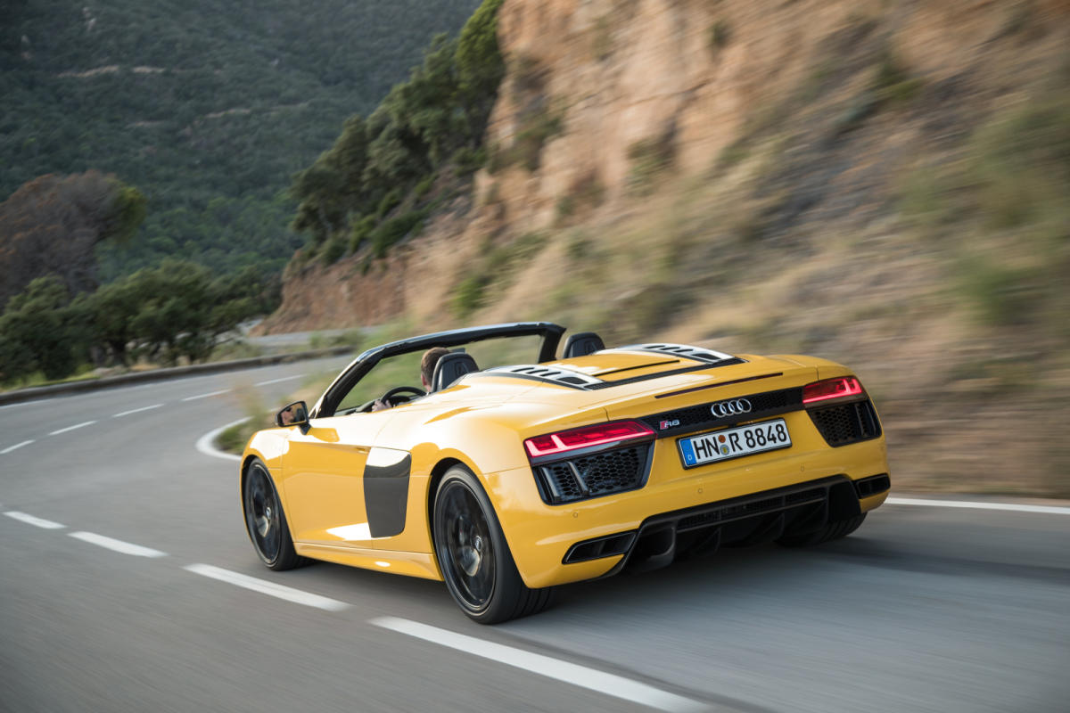 Audi R8 Spyder 2016