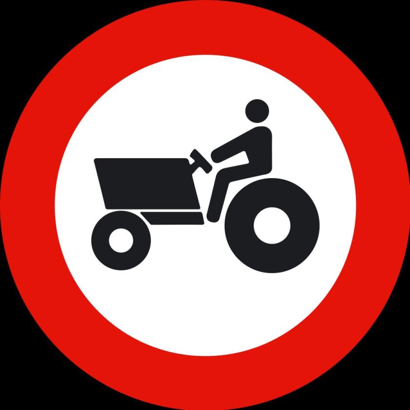 Entrada prohibida de vehículos agrícolas a motor