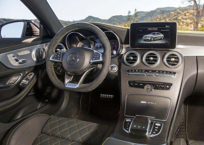 Interior Mercedes-Benz C63 AMG Coupé Edition 1