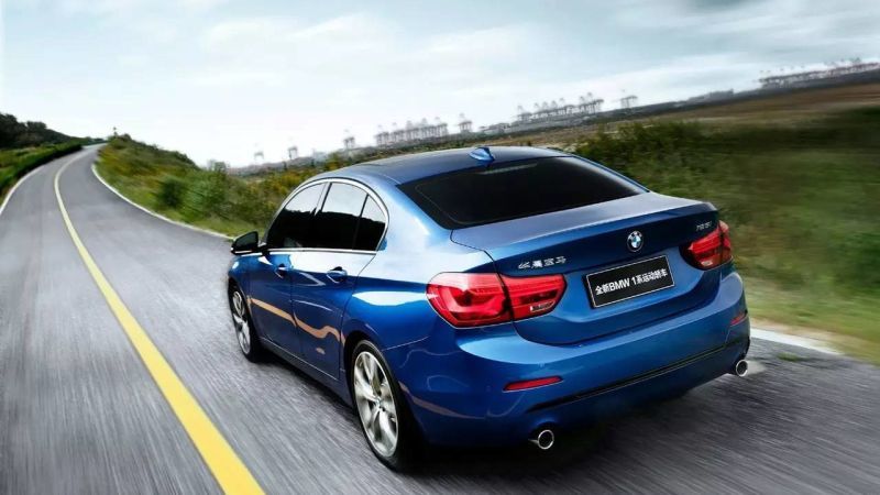 Trasera BMW Serie 1 Sedán