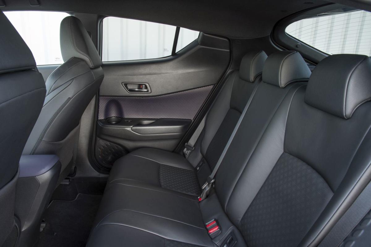 Asientos traseros Toyota CH-R
